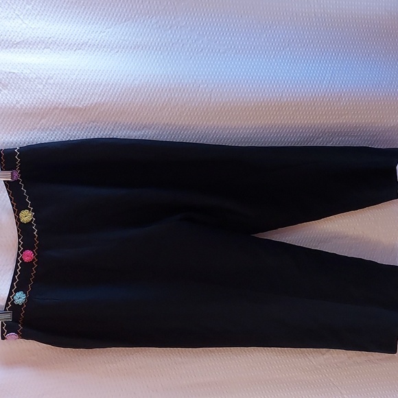 Larry Levine Women's Capris Pants Linen Blend Black Embroidery Waist Siz… - Picture 5 of 12